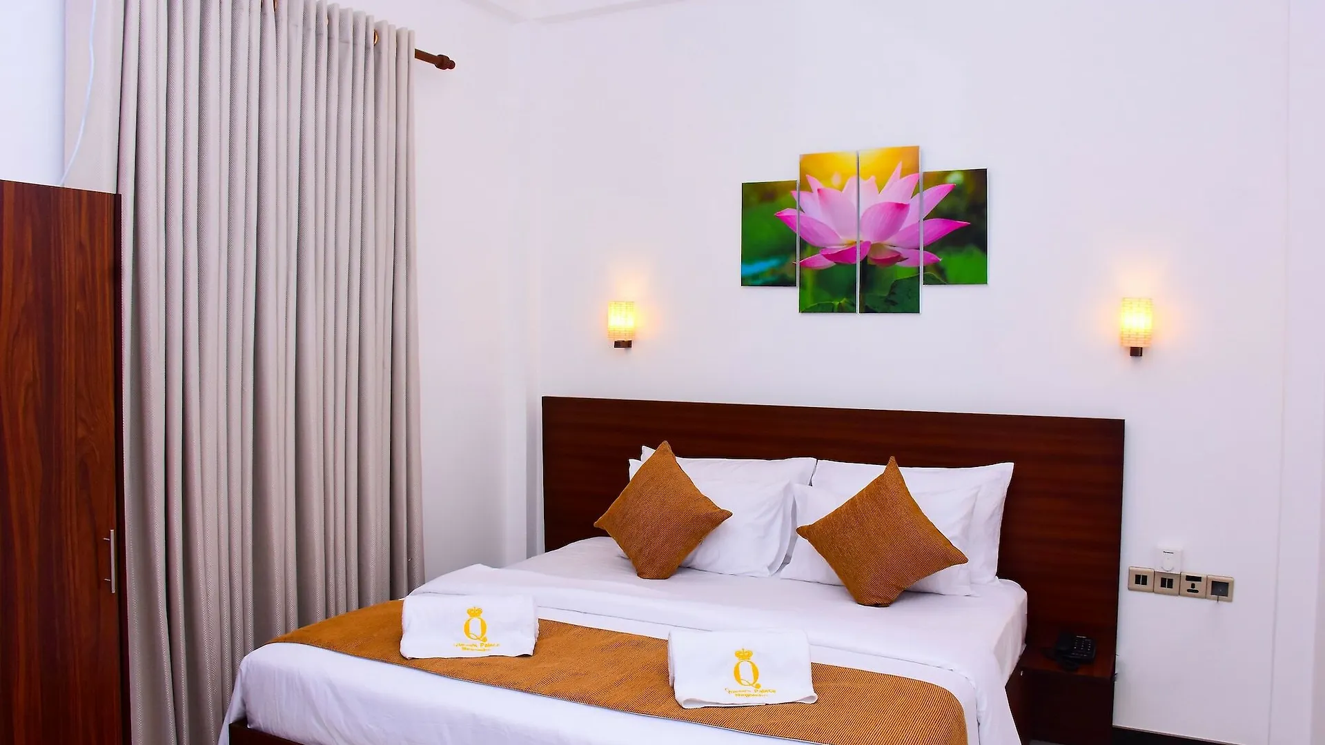 Hotel Negombo New Queen'S Palace