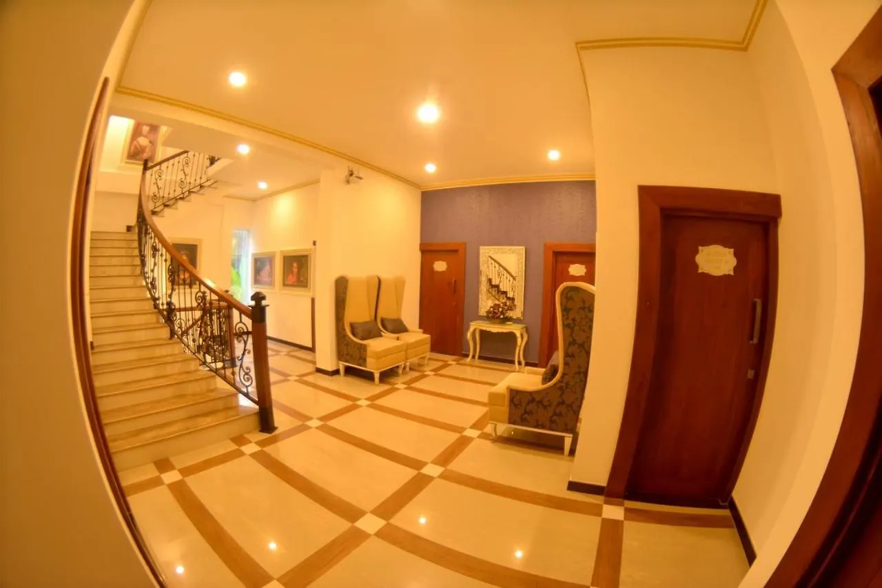 Hotel Negombo New Queen'S Palace