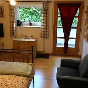 Gästezimmer Familie Calvet Wasserburg