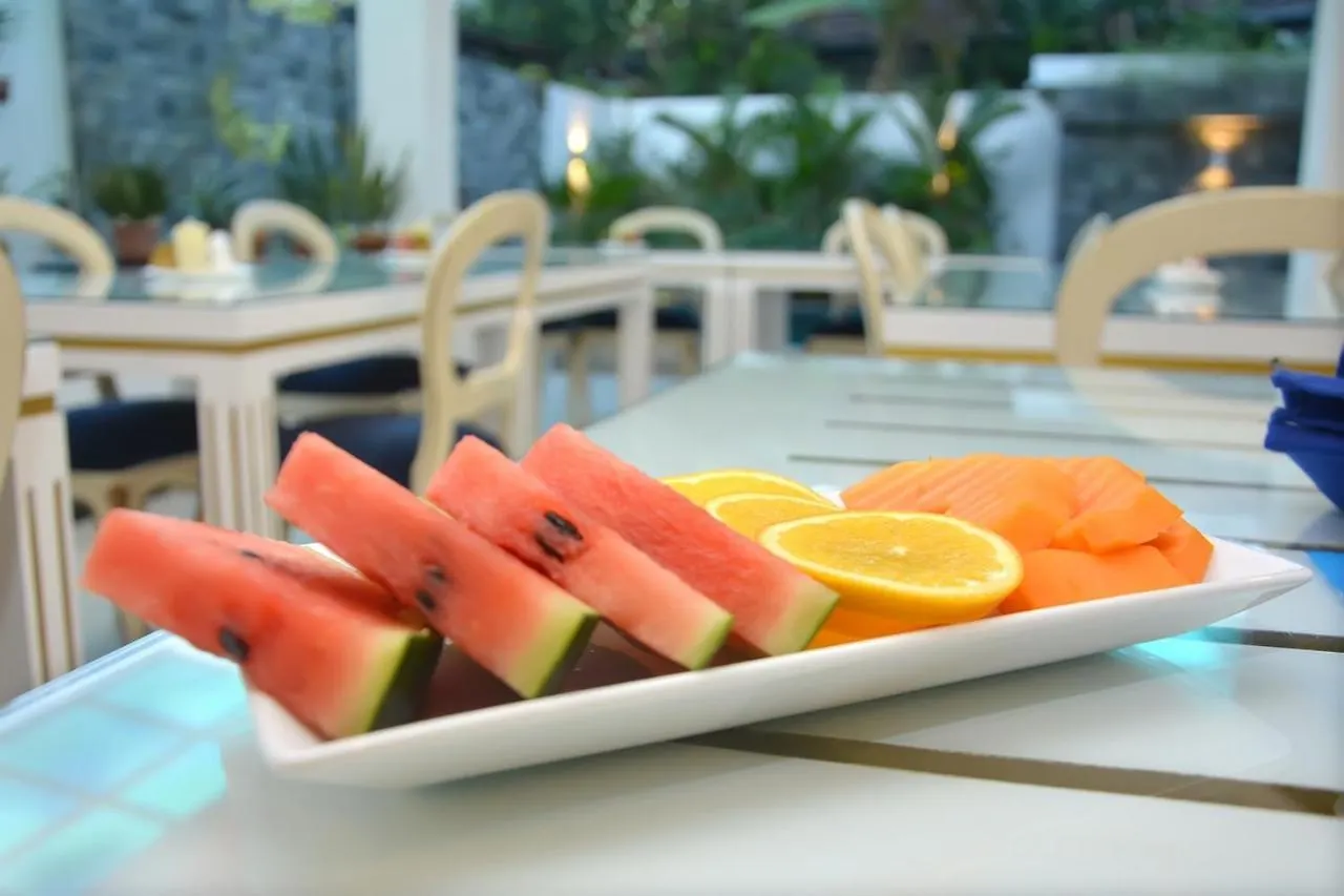 **** Hotel Negombo New Queen'S Palace Sri Lanka
